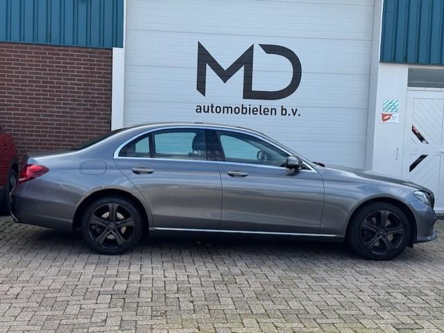 Mercedes-Benz E-klasse 200 Prestige -Widescreen-360-sfeer, Auto's, Automaat, Achterwielaandrijving, Gebruikt, 4 cilinders