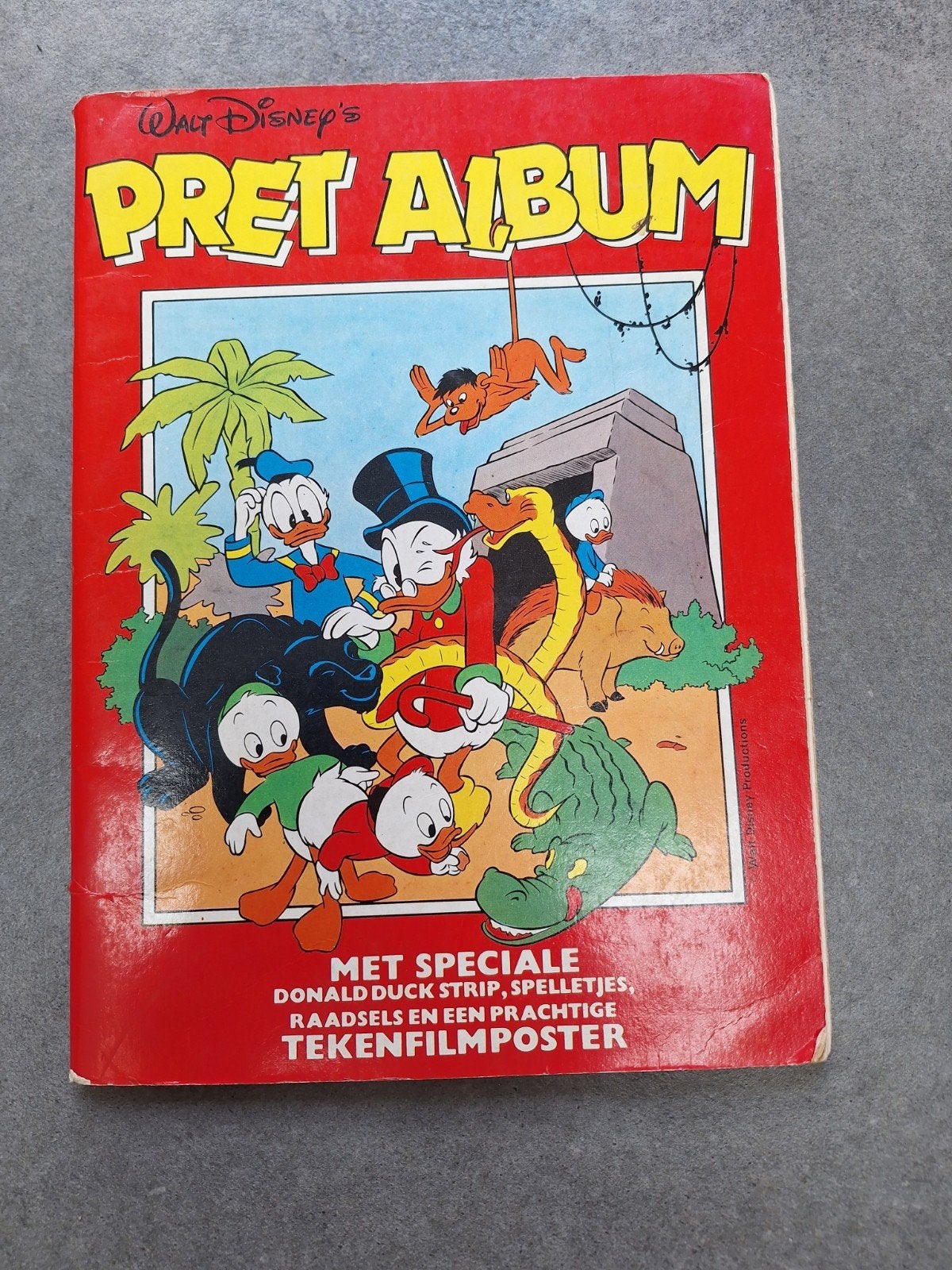 vintage Walt Disney donald duck pret album 1977, Boeken, Eén stripboek, Ophalen of Verzenden, Gelezen