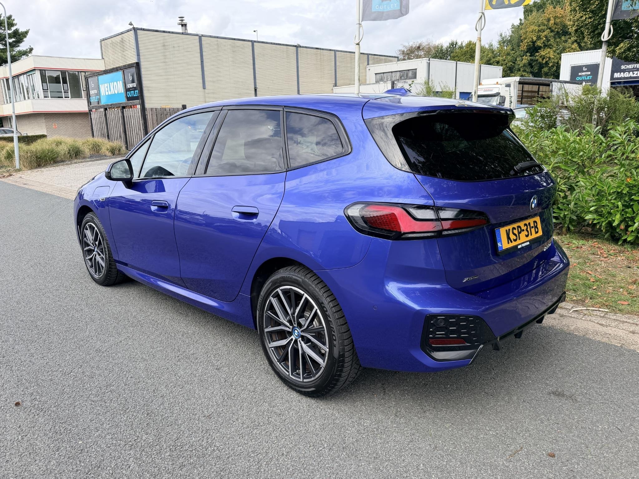 BMW 2-serie Active Tourer 225e xDrive 245PK M-Sport•Massag, Automaat, 1800 kg, Gebruikt, Euro 6