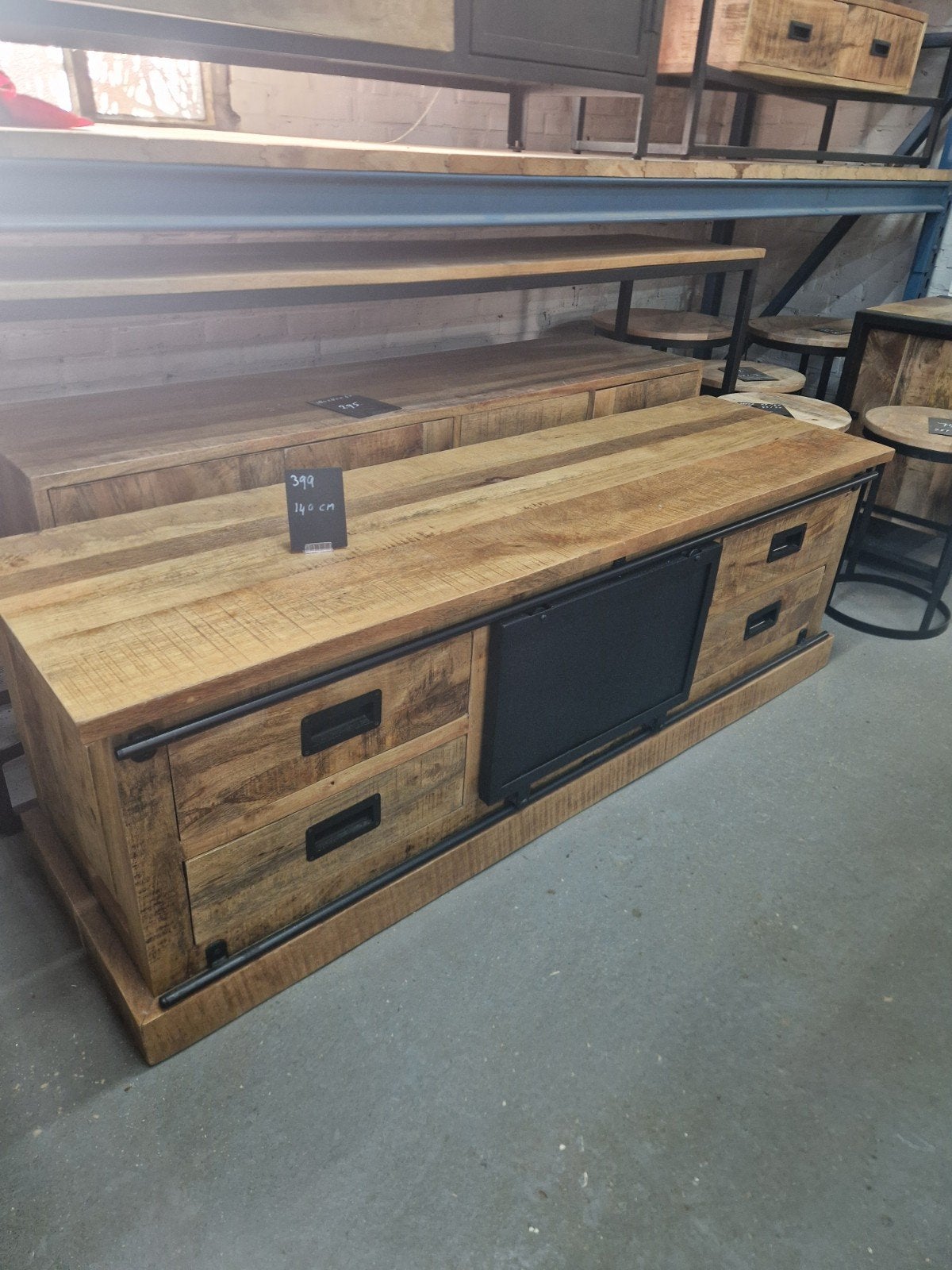 Foto 6 van Mooie nieuwe mangohouten tv-kasten