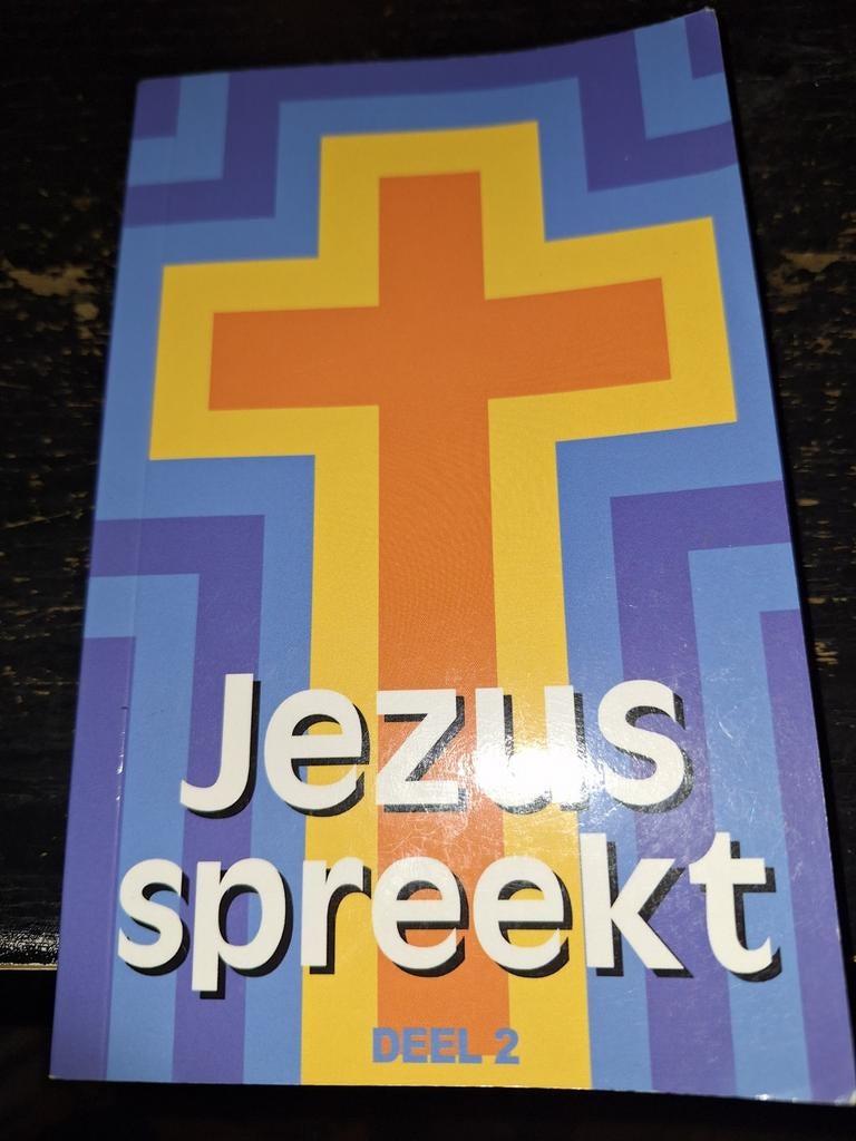 Jezus spreekt, Ophalen of Verzenden, Zo goed als nieuw