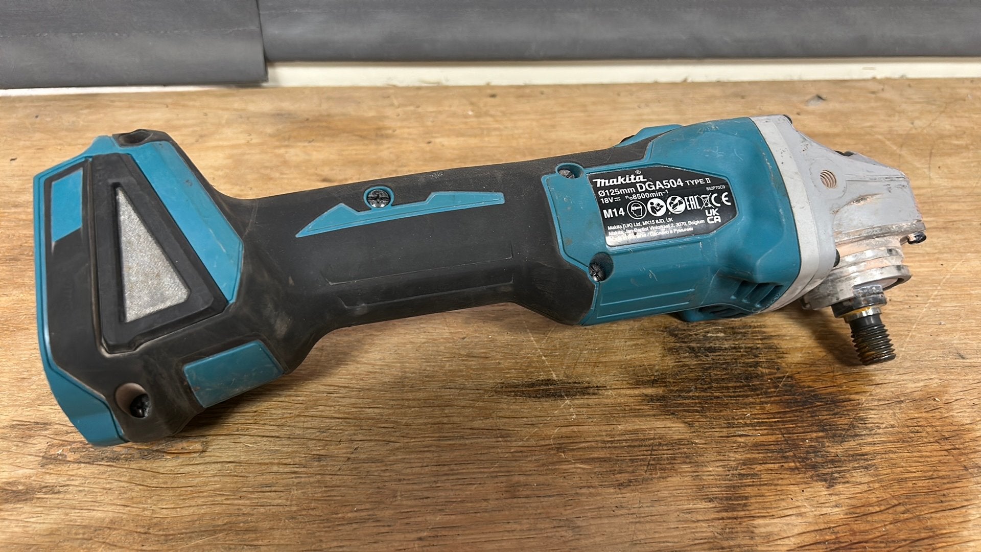 Makita haakse slijper. DGA504., Ophalen of Verzenden, Gebruikt, Haakse handslijpmachine