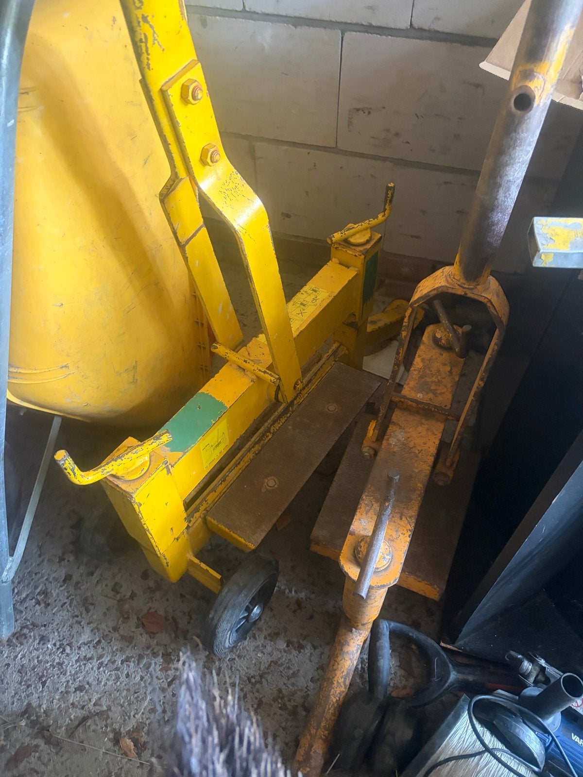 Stenenknipper, tegelknipper en trillers te koop, Ophalen