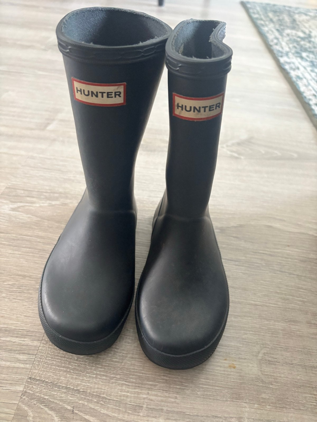 Hunter regenlaarzen maat 28 donkerblauw, Ophalen of Verzenden, Gebruikt, Jongen of Meisje