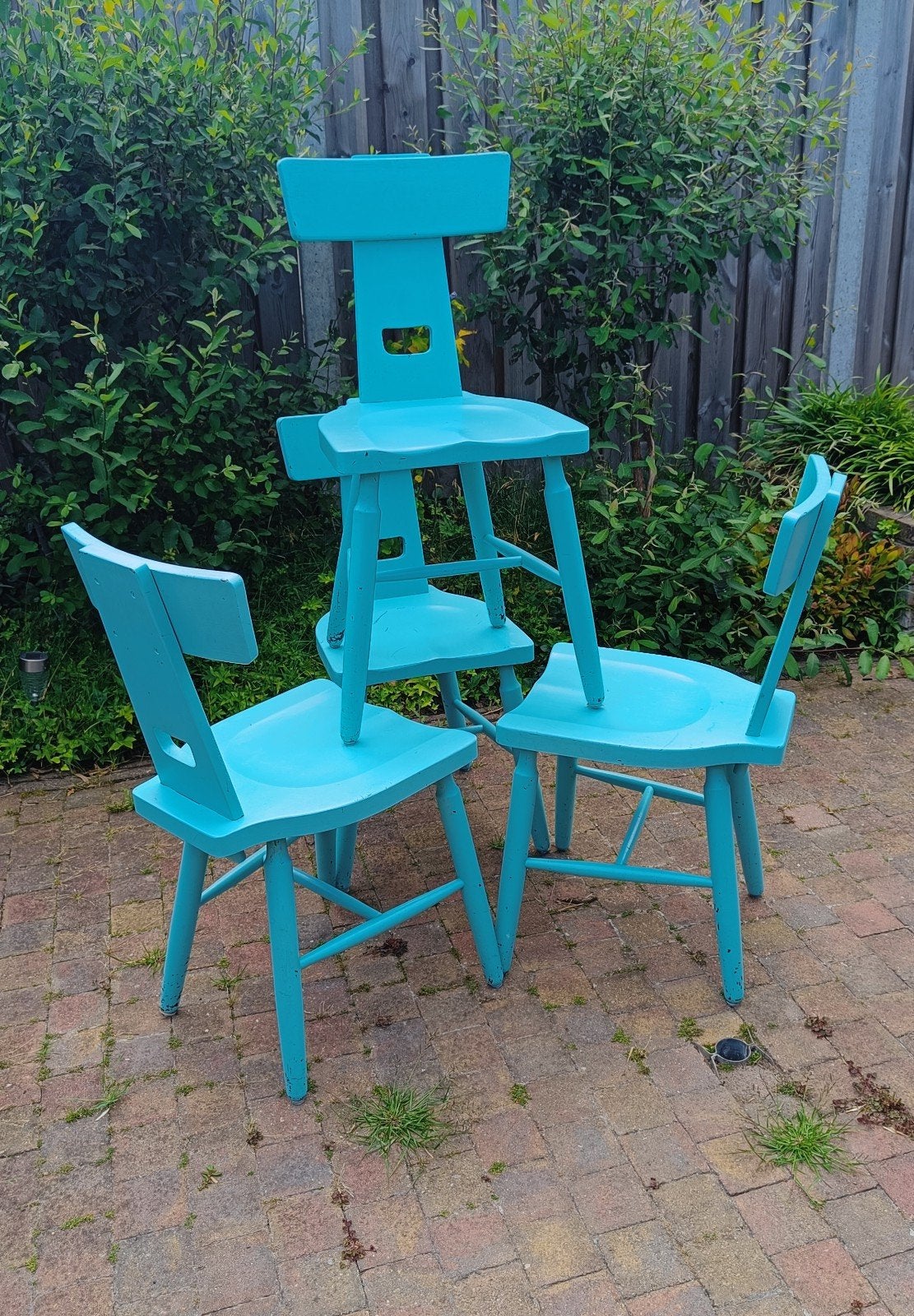 Mooie massief houten eetkamerstoelen in turquoise kleur, Ophalen, Gebruikt, Overige kleuren, Vier
