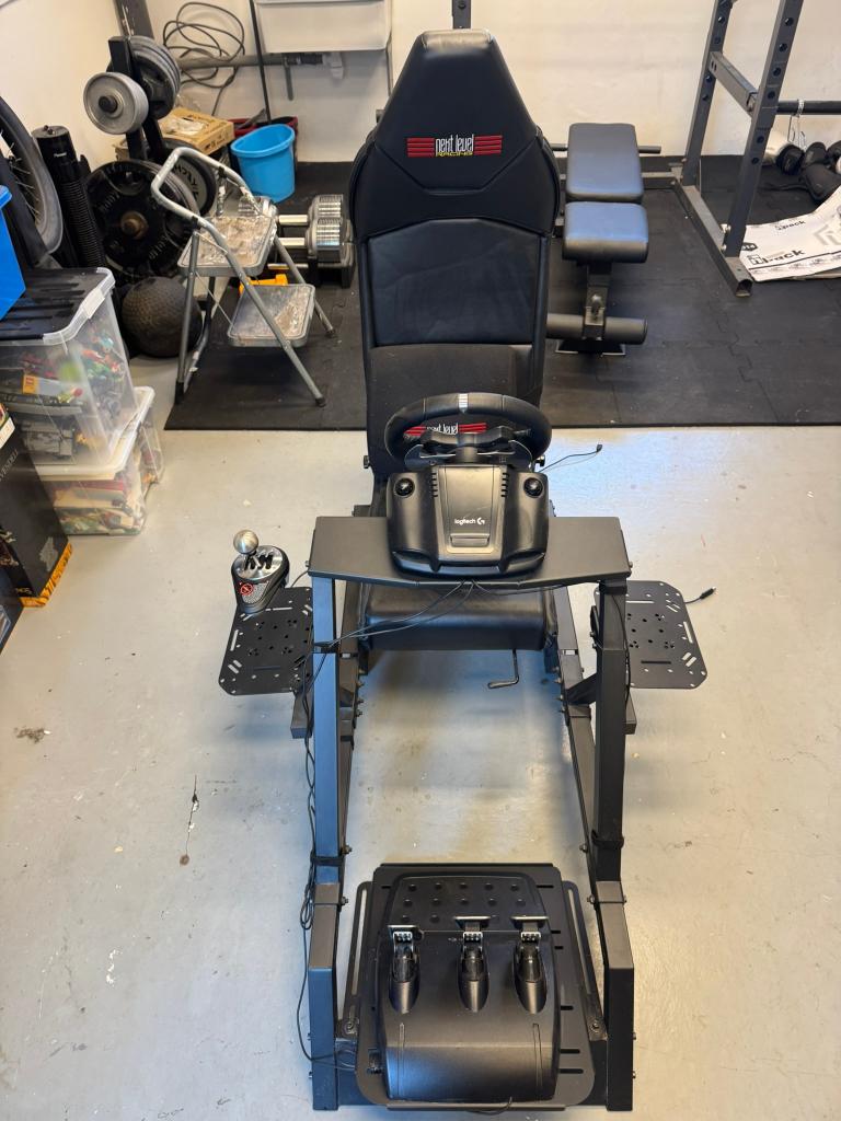 Sim Racing/Flight Rig: NLR F-GT + Logitech G920 +TH8A, Ophalen, Gebruikt