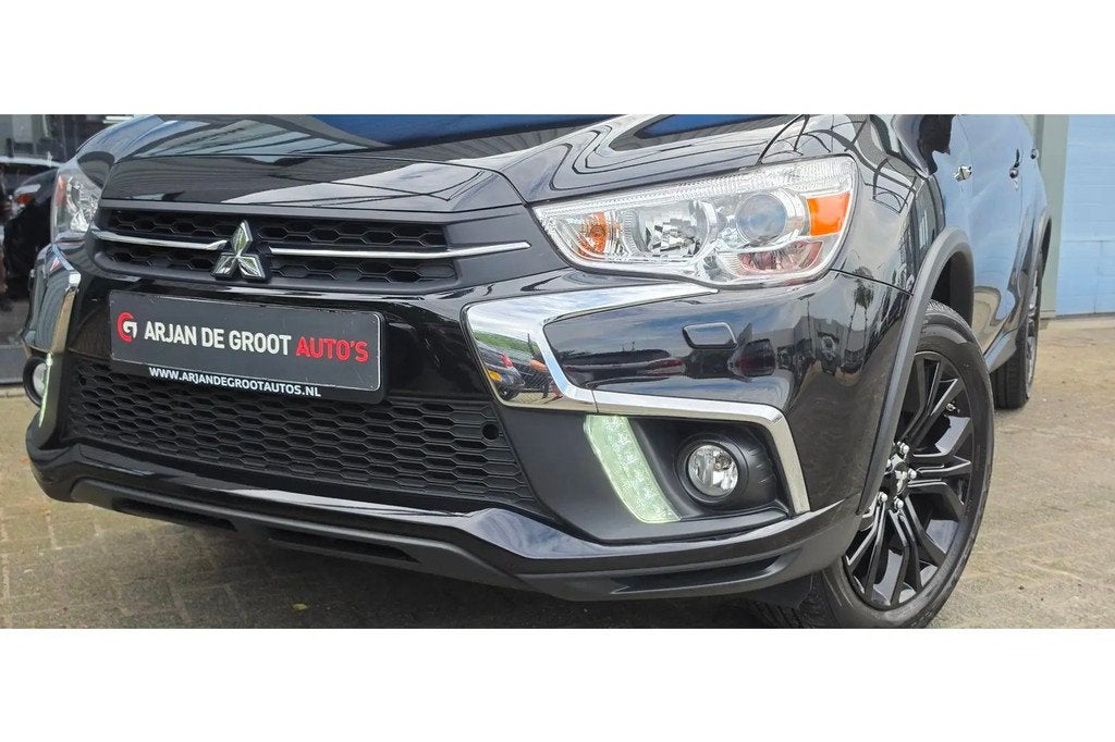 Mitsubishi ASX 1.6 117PK Navi Panorama Keyless € 16.850,00, Stof, Gebruikt, 1590 cc, Zwart