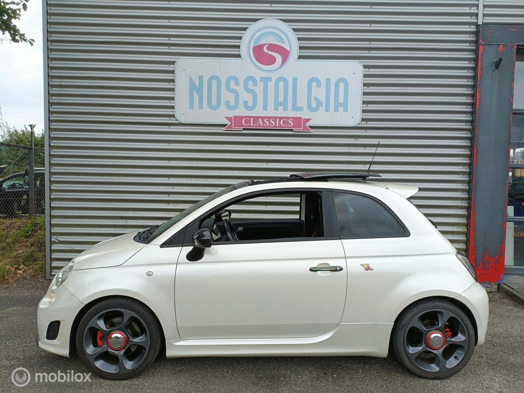 Fiat 500 1.4-16V Abarth, Voorwielaandrijving, Euro 5, 40 €/maand, Zwart