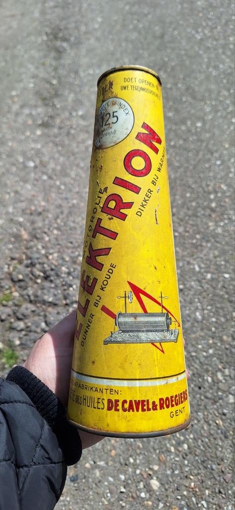 Vintage conisch olieblik Elektrion️⛽️, Verzamelen, Gebruikt, De Cavels & Roegiers, Info@decavelsroegiers.be, Gent, België
