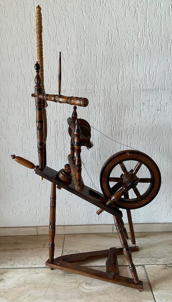 Antiek spinnewiel, Hobby en Vrije tijd, Spinnewielen en Spinnen, Ophalen, Gebruikt, Spinnewiel
