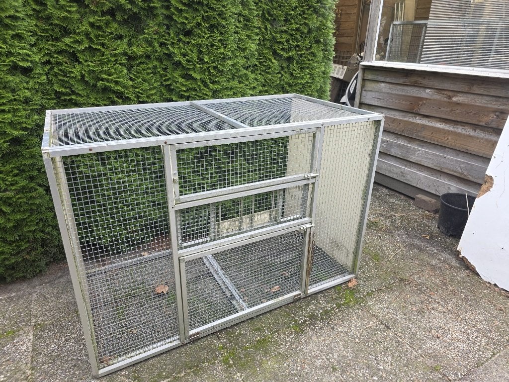 In heel goed staat!!  2 Duiven volière / duivenspoetnik!!, Dieren en Toebehoren, Ophalen of Verzenden, Zo goed als nieuw, Aluminium