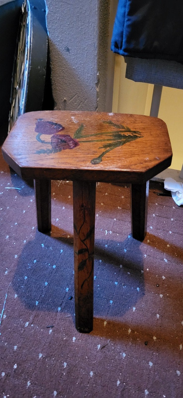 Antiek houten krukje met handgeschilderde bloemen, Ophalen, Gebruikt, Hout