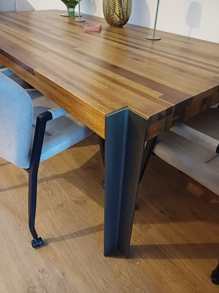 Mooie design tafel te koop, Ophalen, 200 cm of meer, 50 tot 100 cm, Zo goed als nieuw