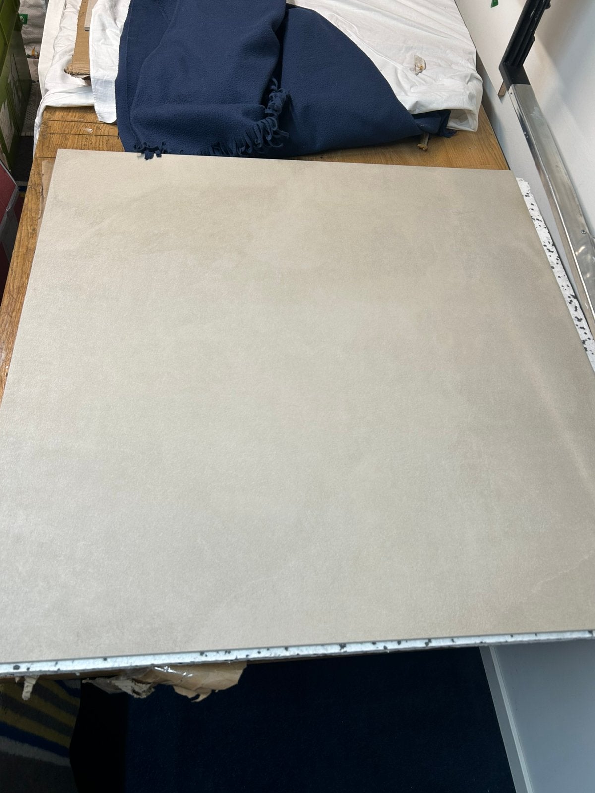 Badkamer tegels 90x90, Ophalen of Verzenden, Zo goed als nieuw, Minder dan 5 m², Vloertegels