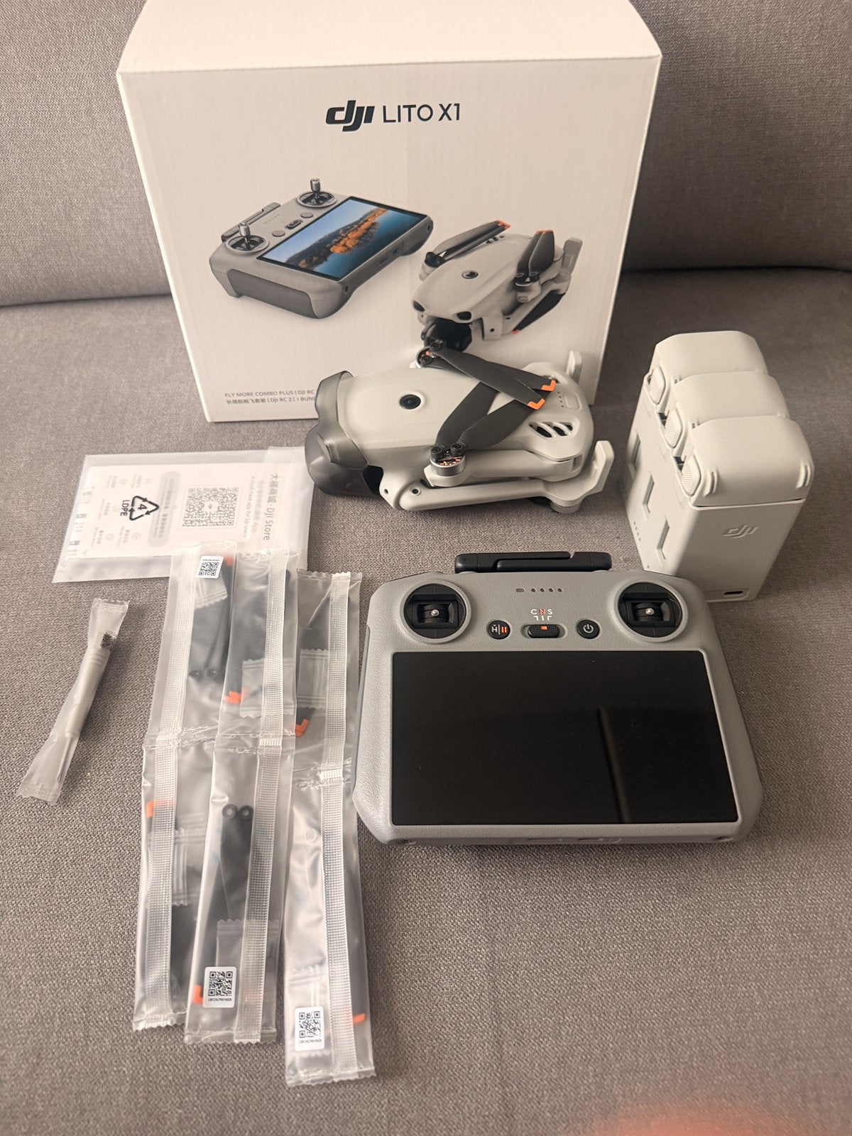 DJI Lito X1 drone Fly More Combo Plus met RC-331 Remote zgan, Audio, Tv en Foto, 30 tot 45 minuten, Cameradrone, 100 tot 1000 meter