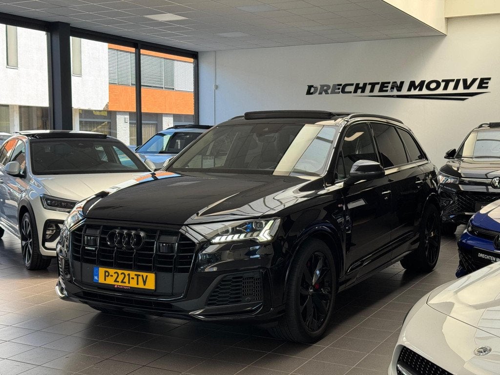Audi Q7 60 TFSI e quattro S-line /Pano / RS Seat / Massage, Auto's, Audi, Automaat, 14 kWh, Gebruikt, 2995 cc