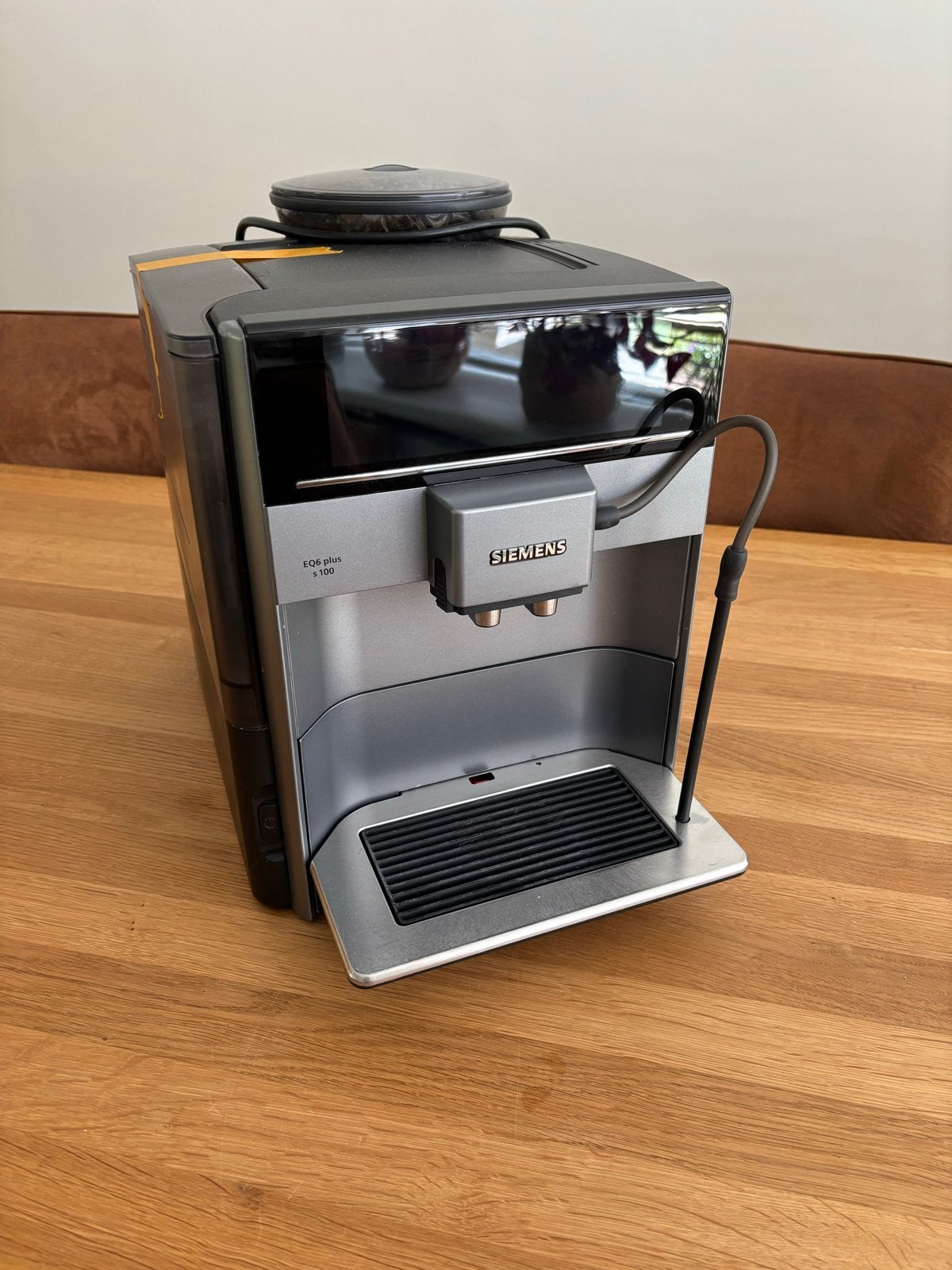 Siemens EQ6 plus s100 koffiemachine - defect, Witgoed en Apparatuur, Ophalen, Afneembaar waterreservoir, Koffiemachine, Koffiebonen