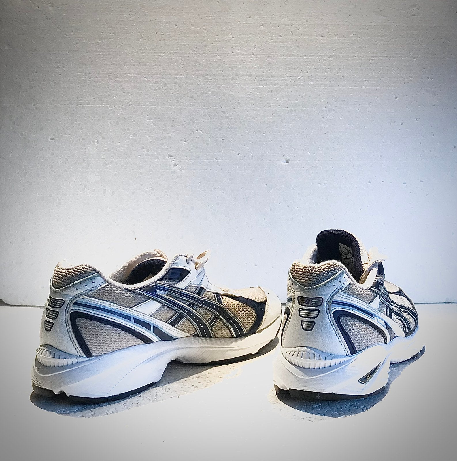 Asics gel hardloop running schoenen wit 39, Kleding | Dames, Schoenen, Ophalen of Verzenden, Zo goed als nieuw, Wit, Sportschoenen