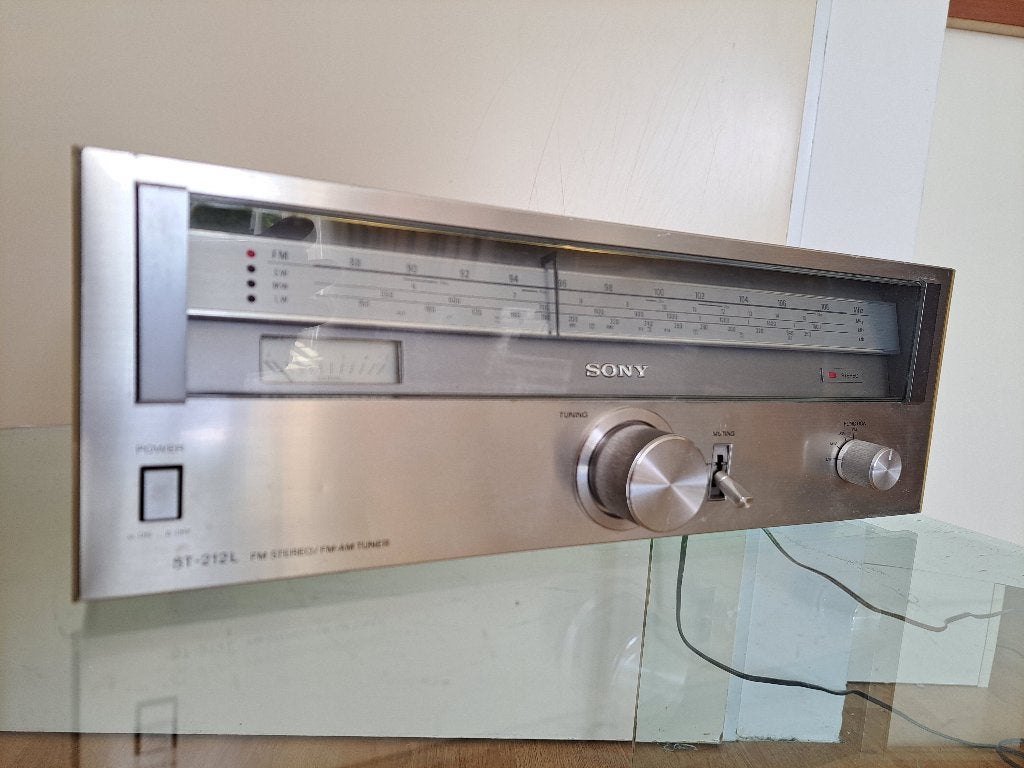 Vintage Sony ST-212L Tuner/Radio, Ophalen of Verzenden, Zo goed als nieuw