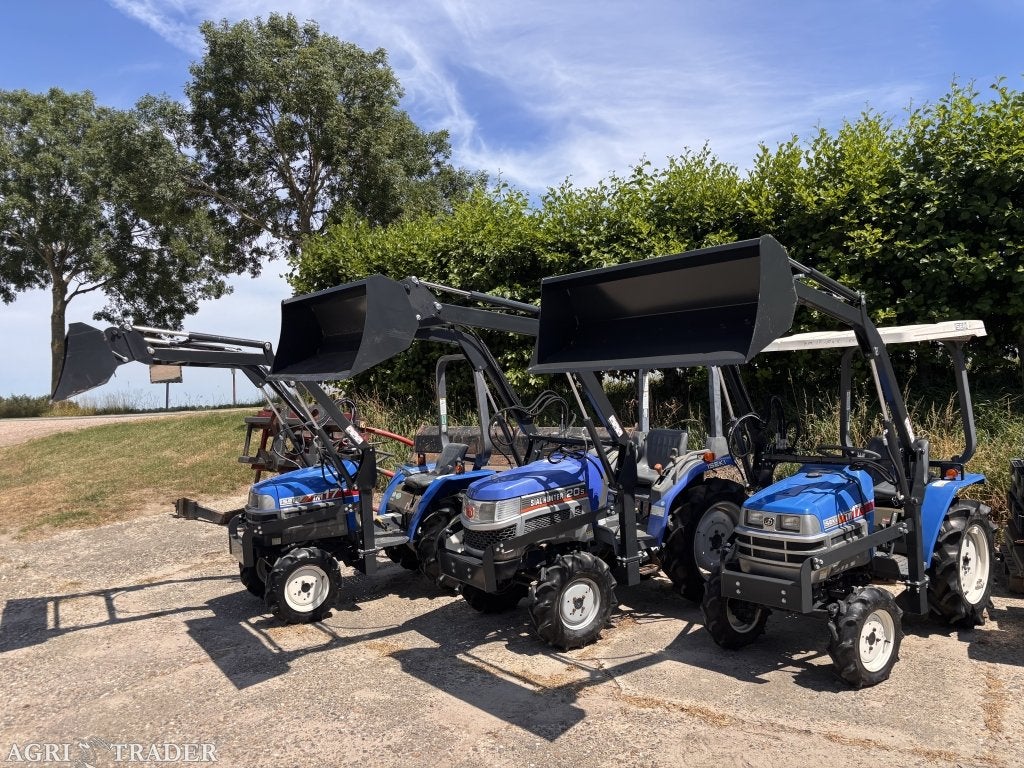 Diverse minitractoren met voorlader op voorraad, Iseki / Kubota, -, -, Voertuig of Aanhanger