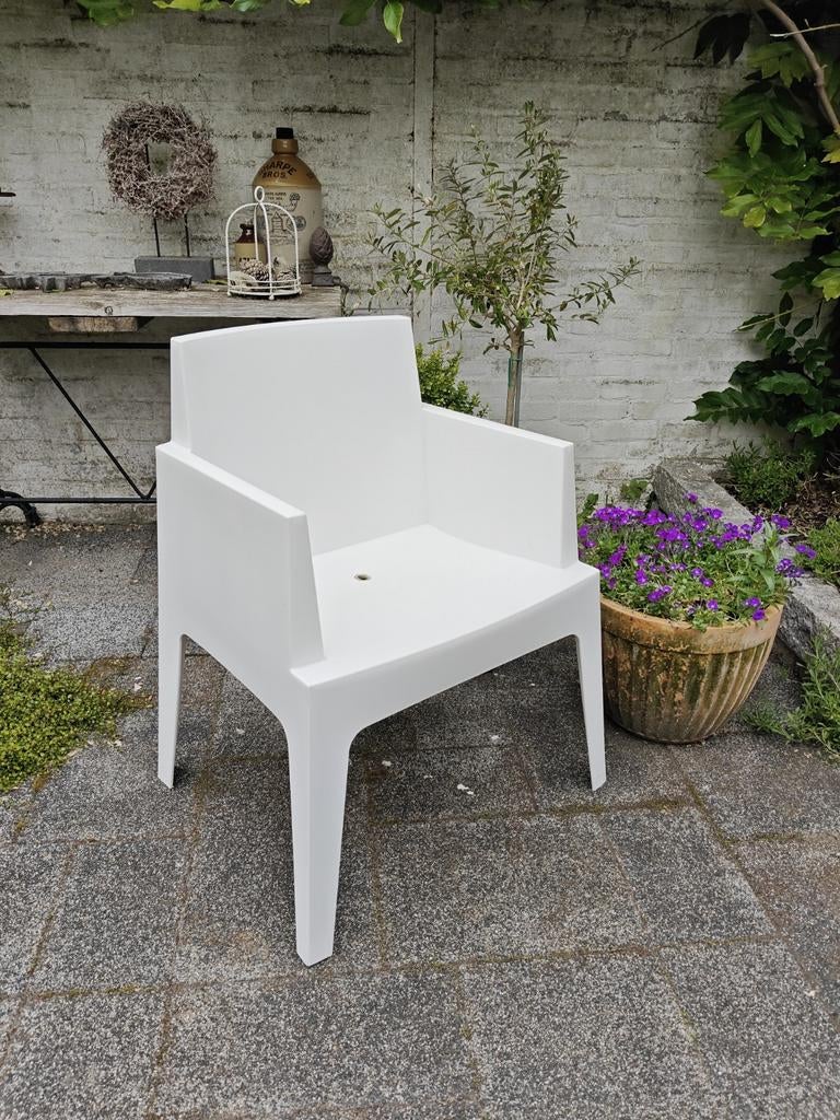 6 nette tuinstoelen, slechts 1 seizoen gebruikt, Ophalen, Zo goed als nieuw, Kunststof