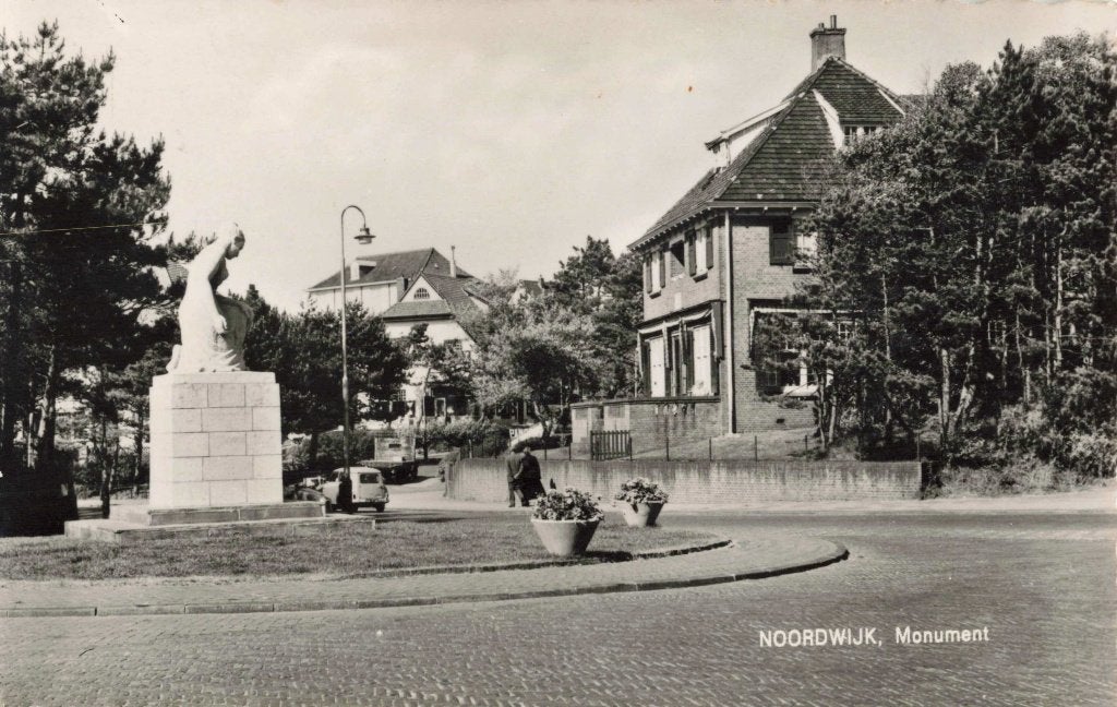 Noordwijk aan Zee Monument M8355, Ophalen, 1940 tot 1960, Ongelopen, Zuid-Holland