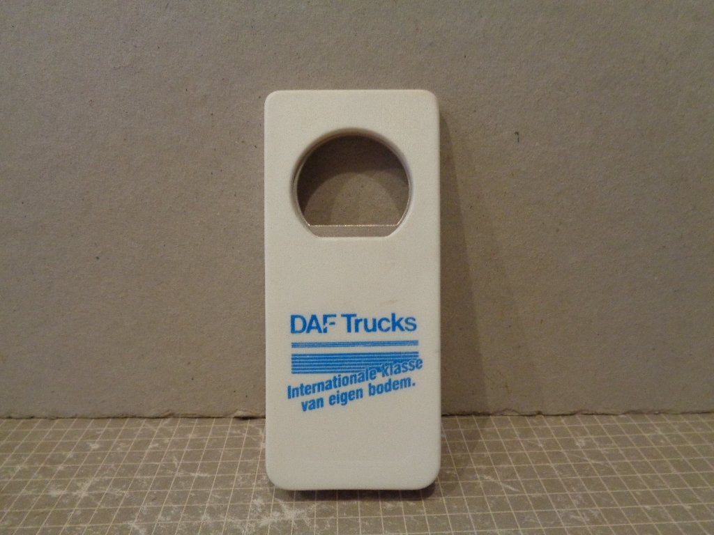 daf trucks flessen opener, Ophalen of Verzenden, Zo goed als nieuw, Gebruiksvoorwerp