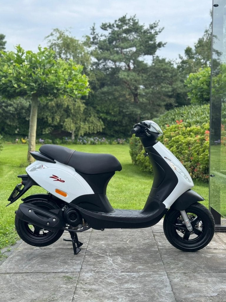 ⭐️Piaggio zip 4 takt iget brom 1100 km NIEUWSTAAT⭐️, Fietsen en Brommers, Niet ingevuld, Niet ingevuld, Niet ingevuld