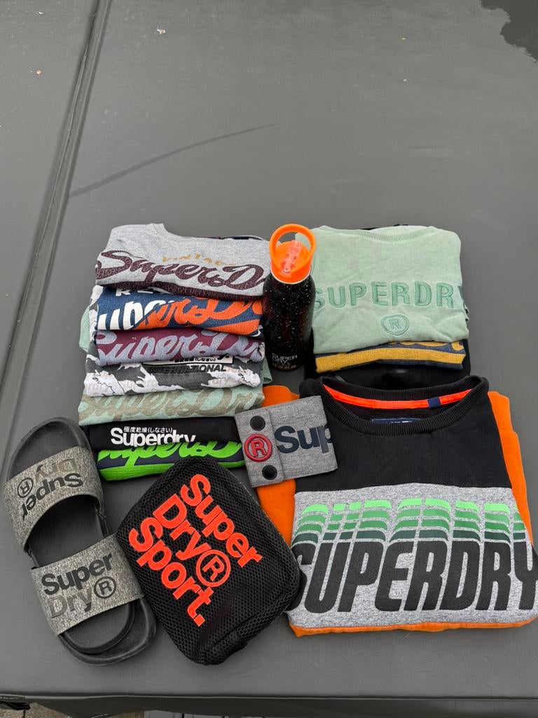 Kledingpakket superdry met accessoires, Ophalen of Verzenden, Zo goed als nieuw, Overige maten