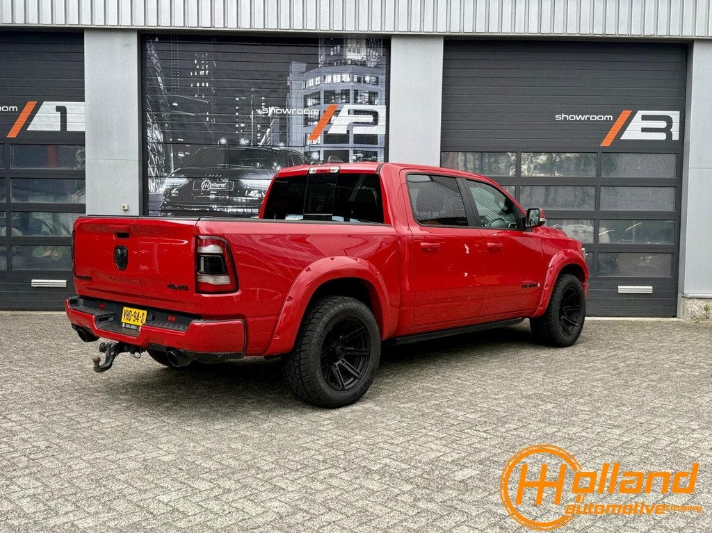 Dodge Ram 1500 4X4 5.7 V8 4x4 Crew Cab|laramie wide body!, Auto's, Automaat, Gebruikt, 8 cilinders, 5654 cc