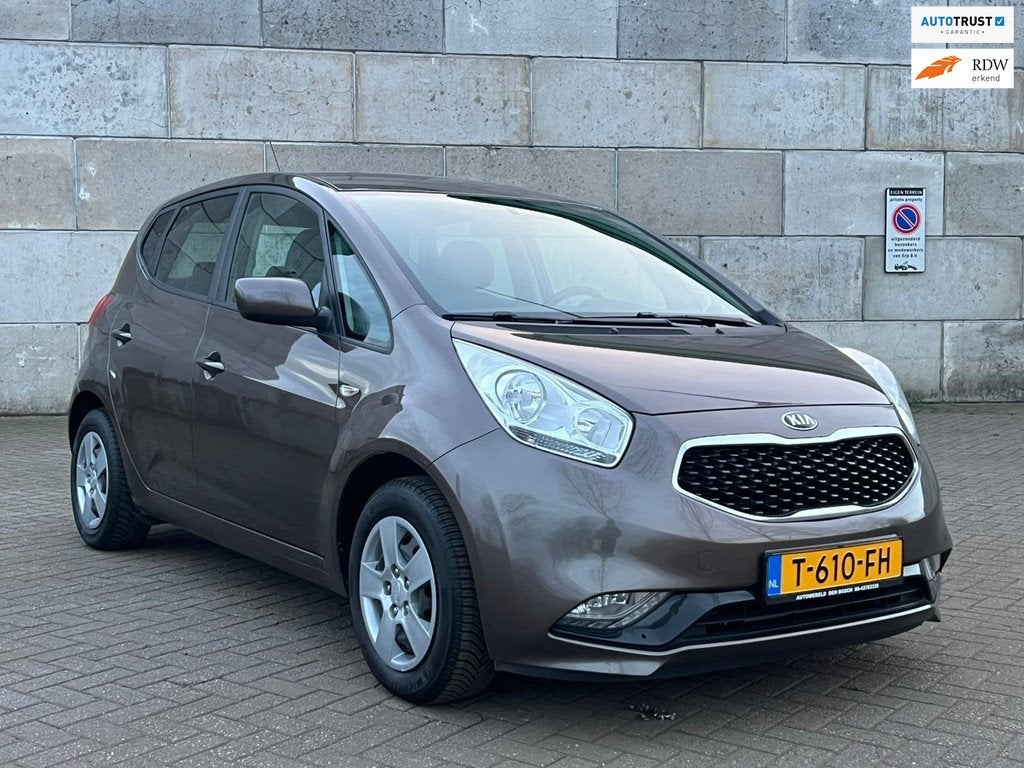 Kia Venga 1.6 CVVT Edition Automaat,airco,hoog instap, Auto's, 15 km/l, 4 cilinders, Bruin, Leder en Stof