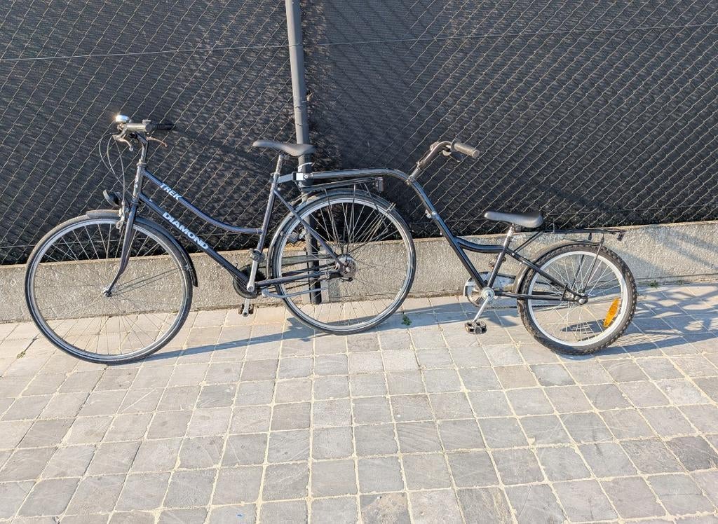 Fiets met mee-rij fietsje (aanhangerfiets) met versnellingen, Ophalen of Verzenden, Gebruikt