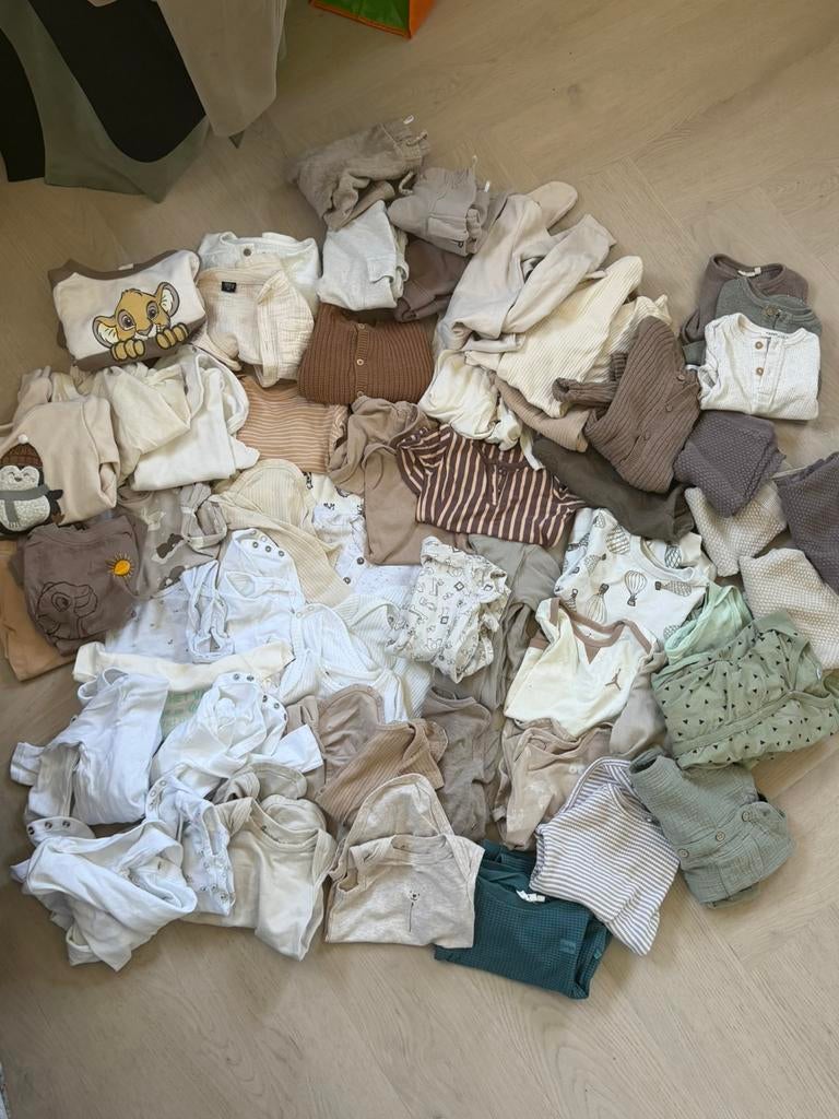 Babykleding beige, Ophalen of Verzenden, Zo goed als nieuw, Jongetje of Meisje, Overige typen