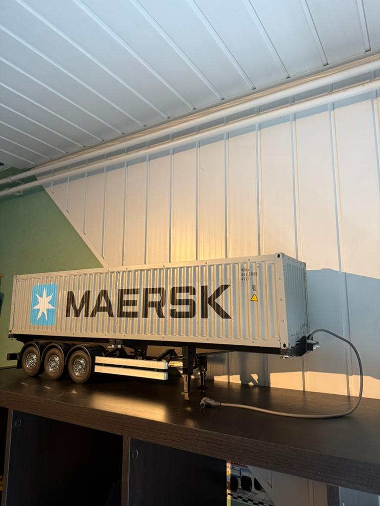 Tamiya 1/14 container trailer maersk, Hobby en Vrije tijd, Modelbouw | Radiografisch | Auto's, Zo goed als nieuw, Ophalen