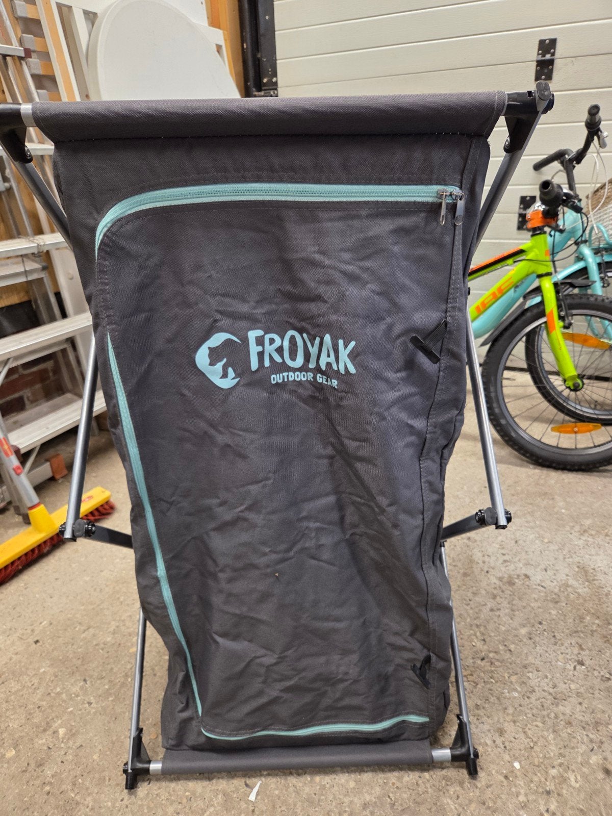 Froyak campingkast - Opvouwbaar en praktisch, Caravans en Kamperen, Ophalen, Gebruikt