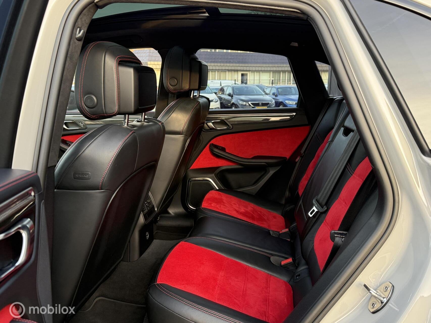Foto 20 van Porsche Macan 2.9 GTS | Sport Chrono | Pano | Luchtvering