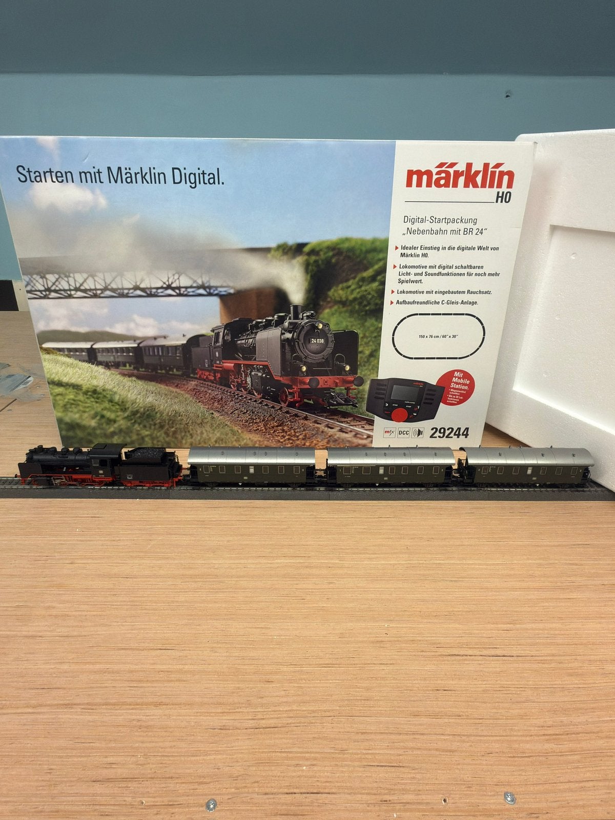 Marklin soundloc en wagons uit set 29244, Wisselstroom, Treinset, Nieuw, Ophalen of Verzenden