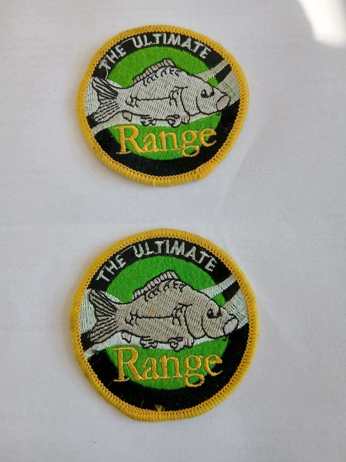 2x Ultimate badge nieuw, Watersport en Boten, Hengelsport | Karpervissen, Ophalen, Nieuw, Overige typen