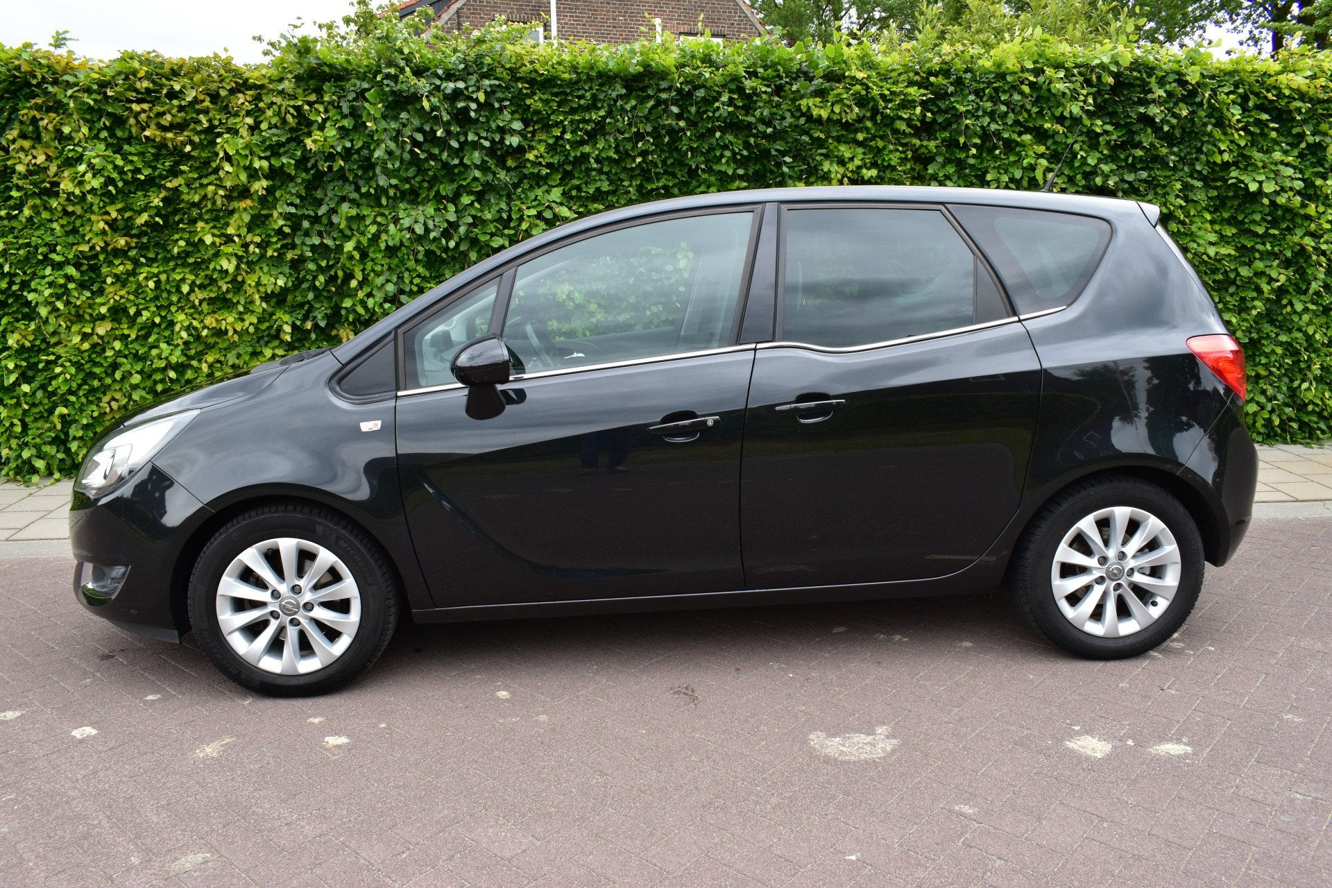 Opel Meriva 1.4 Turbo Cosmo 99dkm Pano, LUXE UITVOERING, Voorwielaandrijving, Gebruikt, 4 cilinders, Leder en Stof