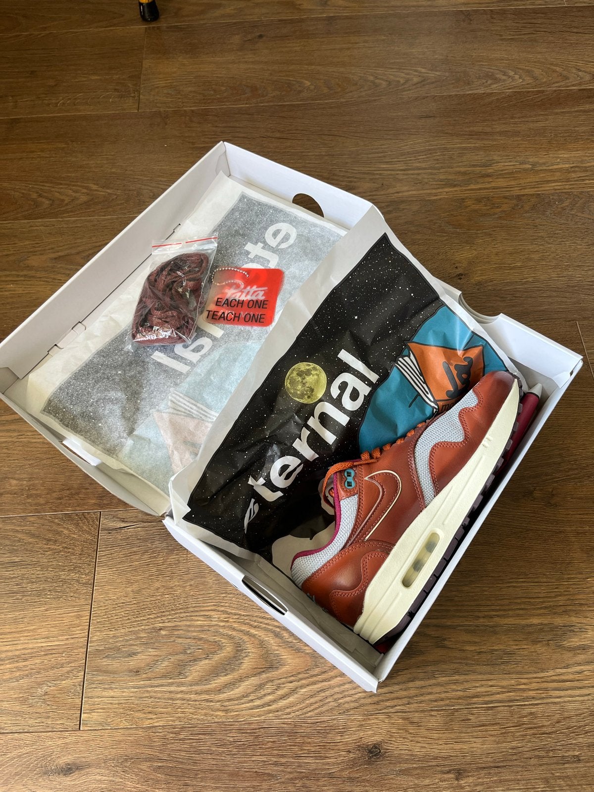 Nike Air Max 1 Patta 'Dark Russet' - Maat 40, Kleding | Heren, Schoenen, Bruin, Ophalen of Verzenden, Sneakers of Gympen, Zo goed als nieuw