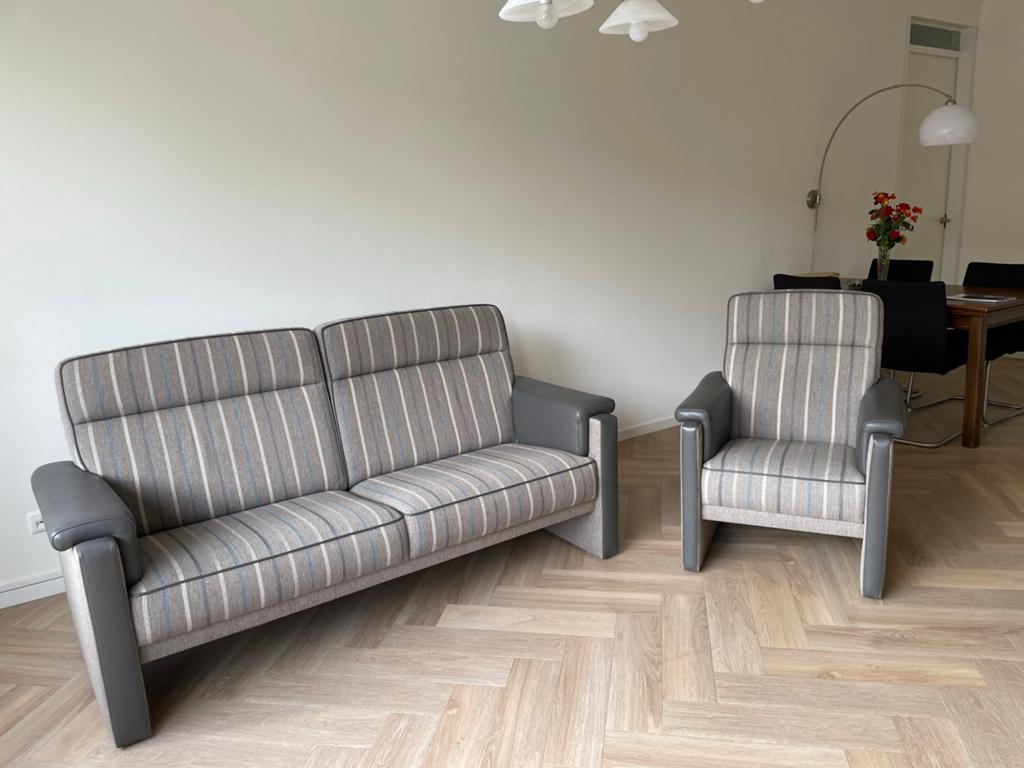 Bankstel, bestaat uit comfortabele bank en stoel, Ophalen, 150 tot 200 cm, Tweepersoons, 75 tot 100 cm
