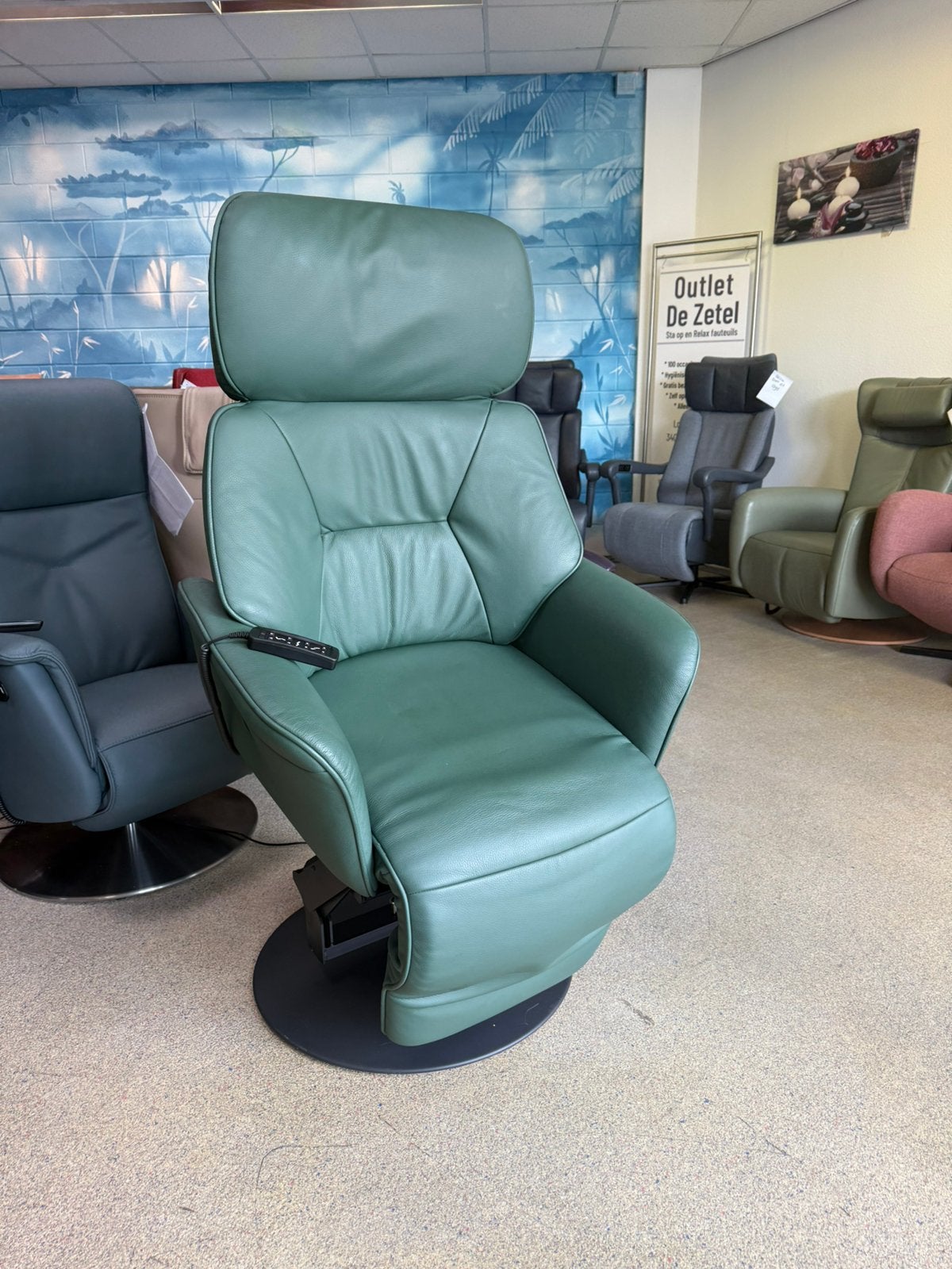 Meubelzorg Batignolles sta op stoel relax fauteuil verwarmd, Ophalen of Verzenden, Zo goed als nieuw, Leer, Gratis bezorging regio Utrecht