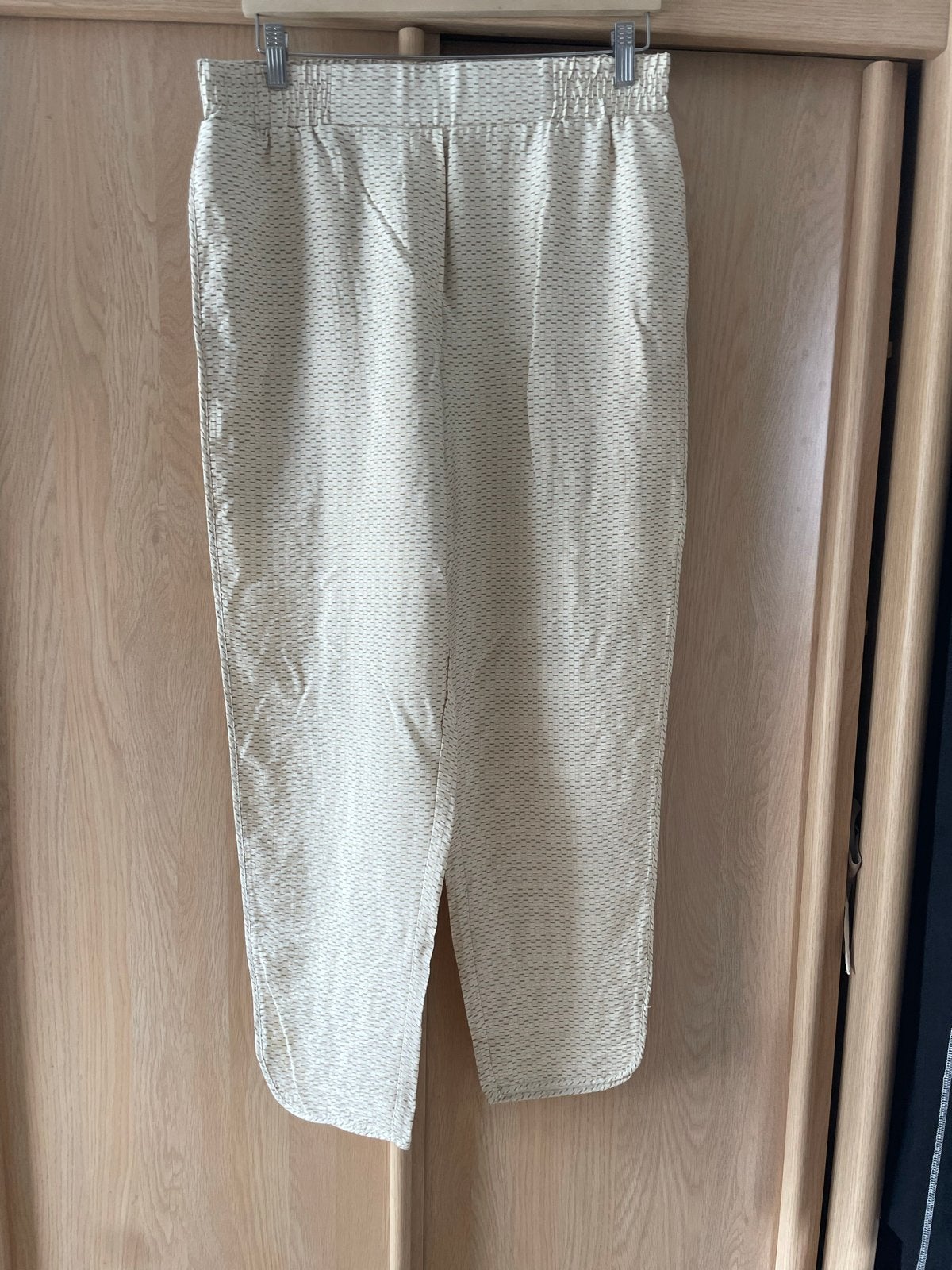 Yaya gevoerde broek maat 40 - nooit gedragen, Kleding | Dames, Maat 38/40 (M), Beige, Nieuw, Ophalen of Verzenden