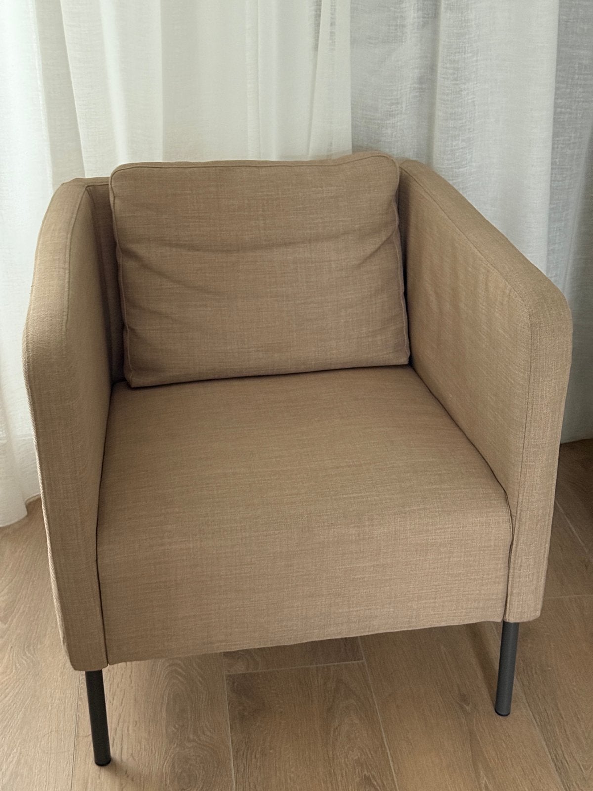 IKEA EKERÖ comfortabele beige fauteuil - Zo goed als nieuw, Huis en Inrichting, Fauteuils, Ophalen, 75 tot 100 cm, Zo goed als nieuw
