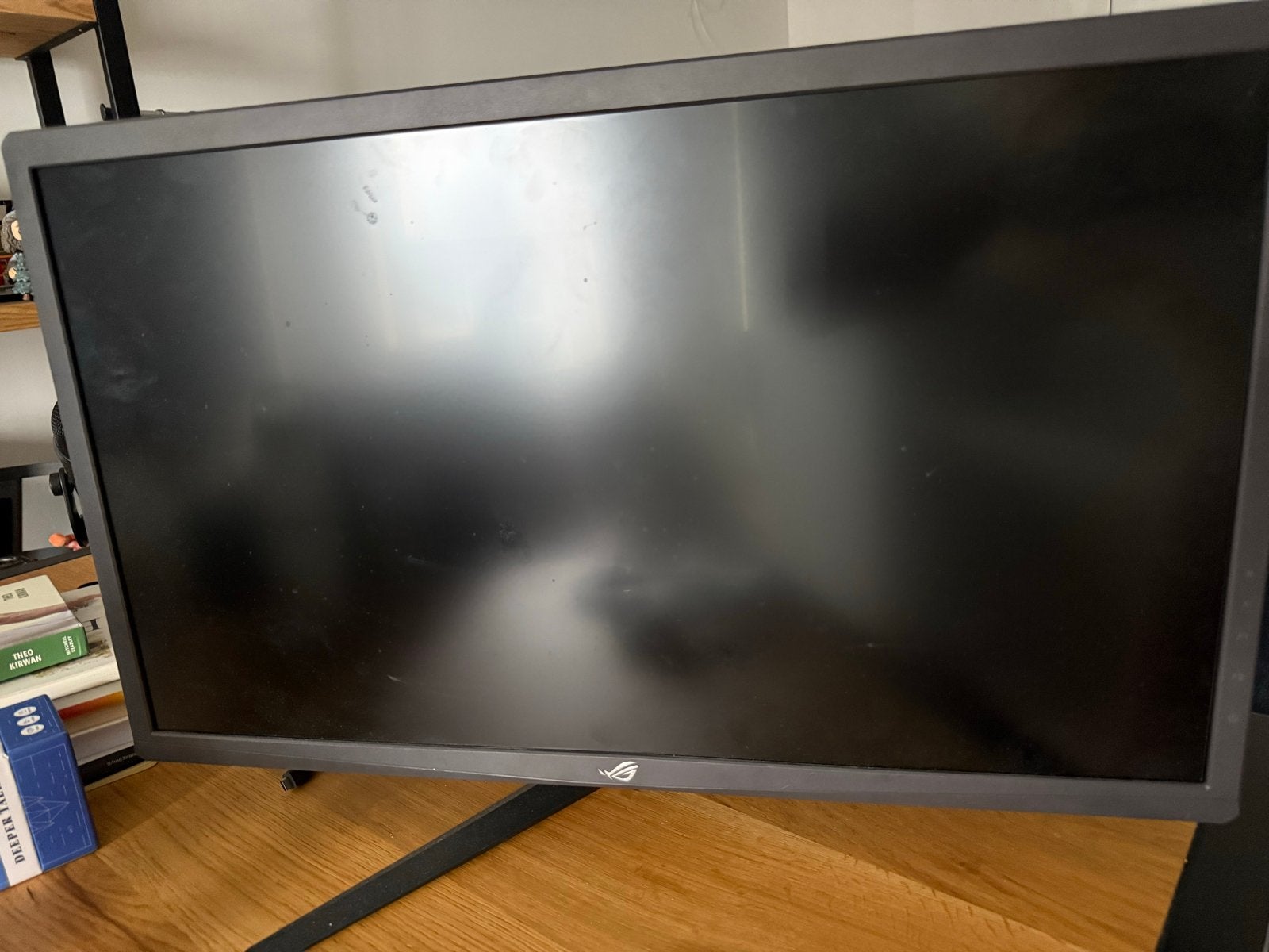 ASUS ROG Strix XG27UQR DSC Gaming Monitor 4K 27 inch, Computers en Software, Gebruikt, IPS, 101 t/m 150 Hz, In hoogte verstelbaar