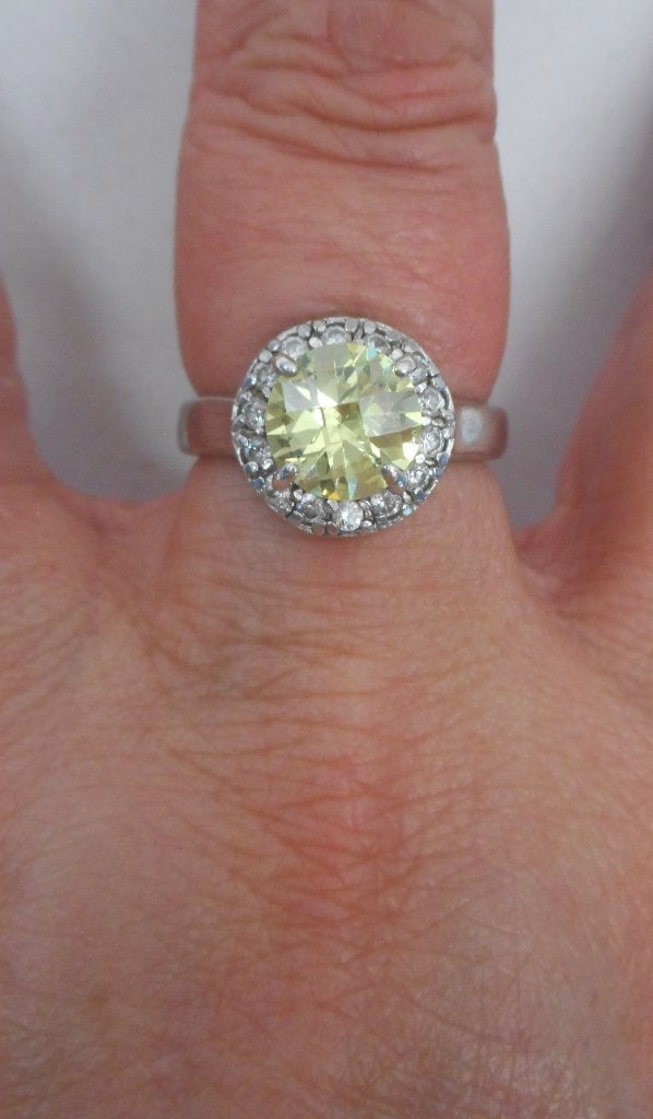 Zilveren prachtige Zinzi ring met stenen maat 16.75 nr.150, Verzenden, Dame, Zilver, Zilver