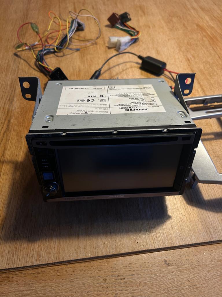 Alpine IVE-W530BT Autoradio met navigatie en kabels, Ophalen, Gebruikt