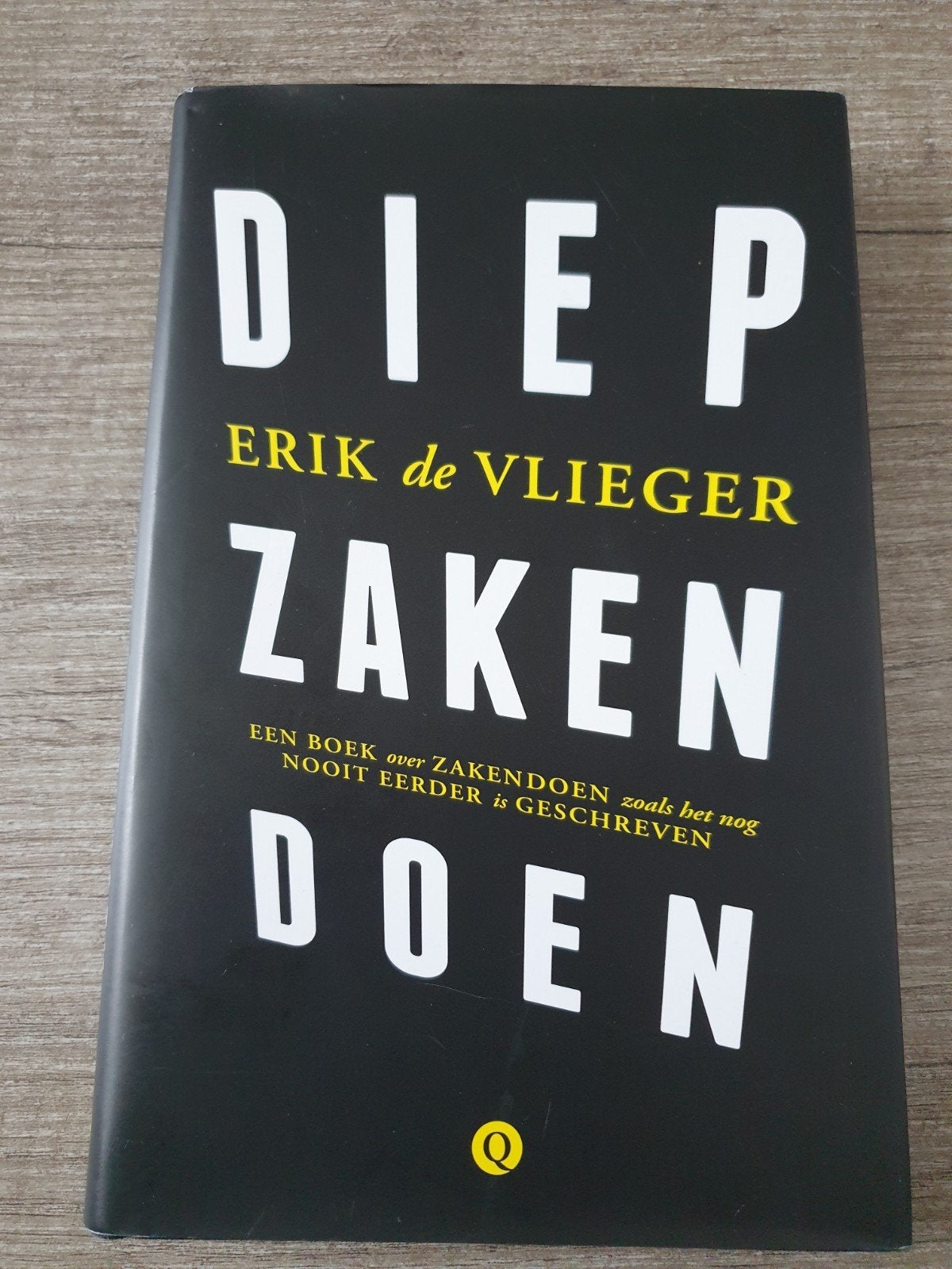 Diep Zaken Doen - Erik de Vlieger (Boek), Ophalen of Verzenden, Gelezen, Erik de Vlieger