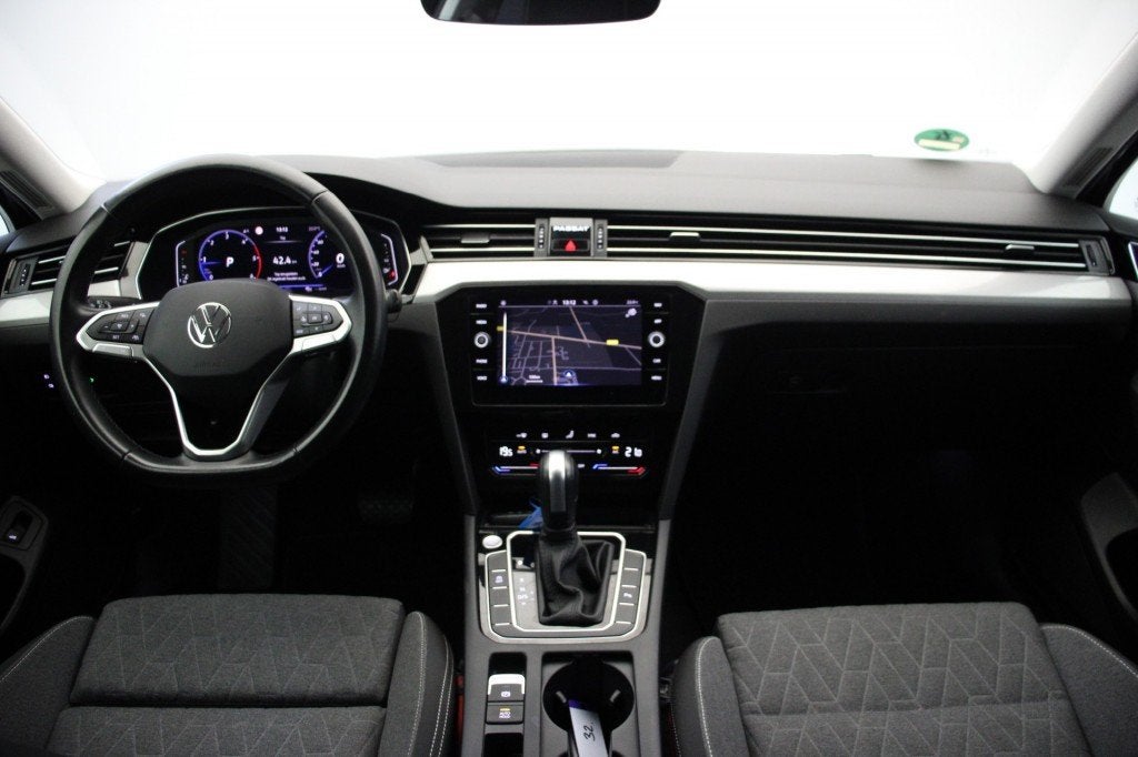 Volkswagen PASSAT Variant 2.0 TDI Business Automaat - Digita, Auto's, Gebruikt, Euro 6, 4 cilinders, Zwart