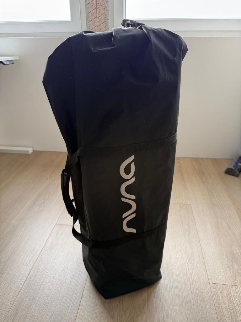 Nuna SENA reisbed / campingbed, Ophalen, Zo goed als nieuw, Reisbedje